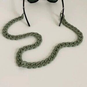 Acrylic Sunny Cord (army green color)
